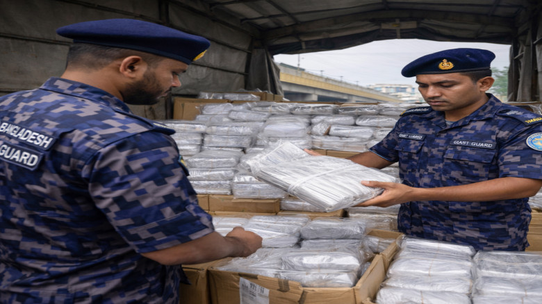 নারায়ণগঞ্জে বিশেষ অভিযানে সাত হাজার কেজি নিষিদ্ধ পলিথিন উদ্ধ