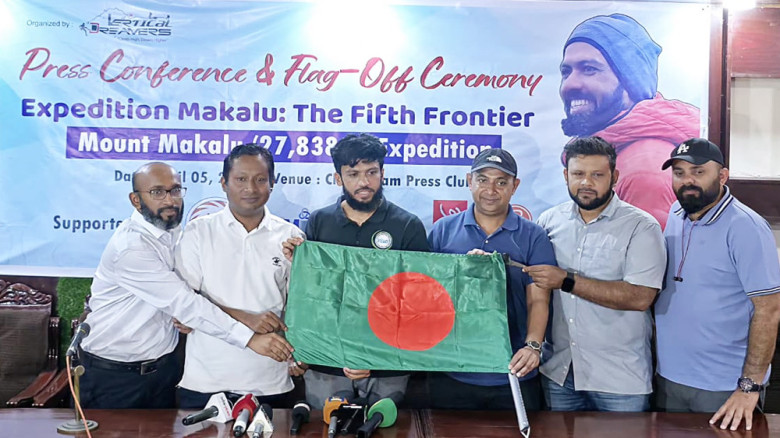 এভারেস্ট জয়ী বাবরের নতুন লক্ষ্য মাউন্ট মাকালু