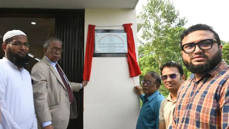 একই ল্যাব দুইবার উদ্বোধন, কৃতিত্বের অভিযোগে বিতর্ক