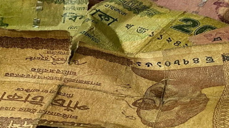 ছেঁড়া নোট নিতেই হবে ব্যাংককে, কেন্দ্রীয় ব্যাংকের কড়া নির্দেশ