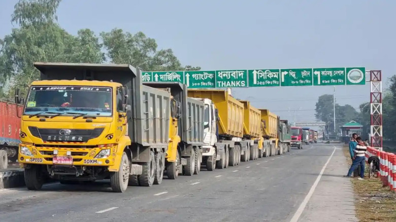পহেলা বৈশাখে বাংলাবান্ধা বন্দরে বাণিজ্যিক কার্যক্রম বন্ধ