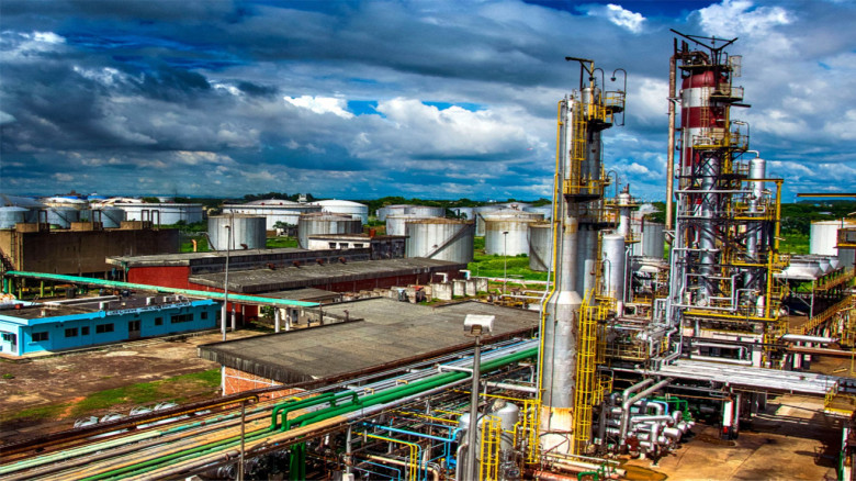 দেশের একমাত্র রাষ্ট্রায়ত্ত তেল শোধনাগার অচল