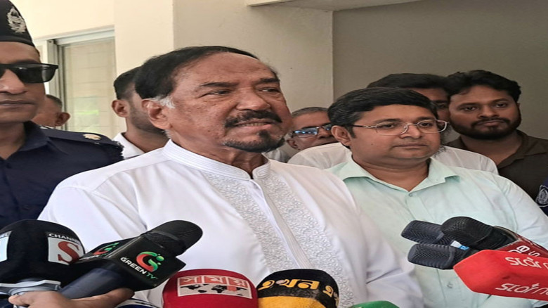 অন্তর্বর্তী সরকারের কার্যকারিতা নিয়ে প্রশ্ন তুললেন স্পিকার