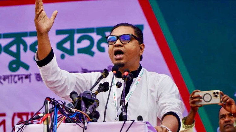 প্রধানমন্ত্রীকে কটূক্তি; রাশেদ প্রধানের বিচার দাবি, বাসভবনে 