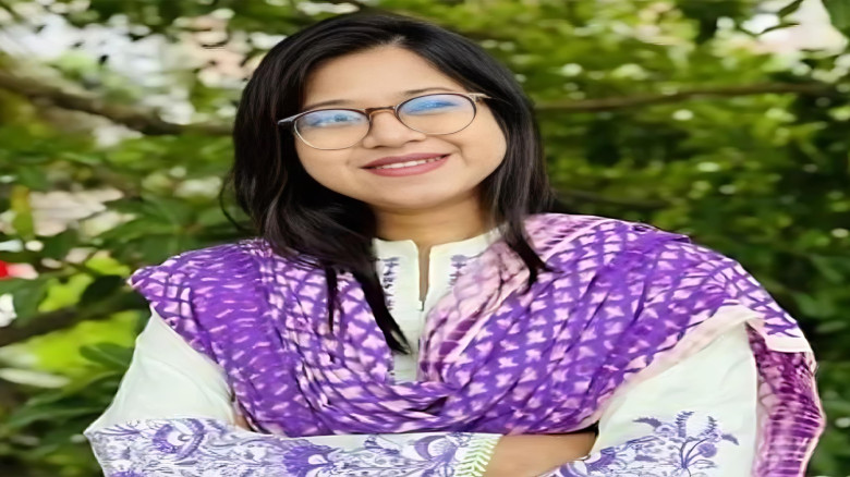 প্রার্থিতা ফিরে পেতে ইসিতে আপিলের ঘোষণা মনিরা শারমিনের