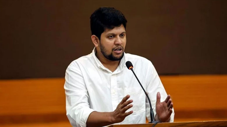 ‘এভাবেই কি জনগণকে ধোঁকা দেওয়া হবে’ -মাহফুজ আলমের প্রশ্ন