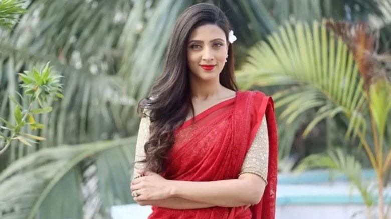 ‘টপ অ্যাঙ্গেল ভিডিও’ বিতর্কে মুখ খুললেন মিম