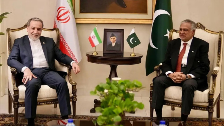 ইসলামাবাদে ইরান-পাকিস্তান পররাষ্ট্রমন্ত্রীদের বৈঠক