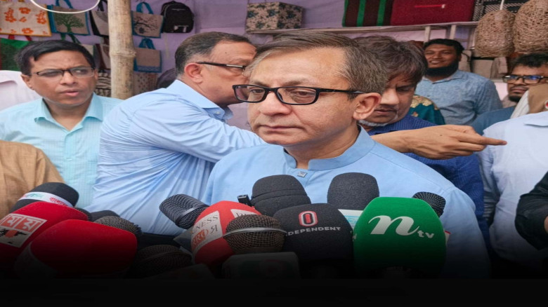 পাটপণ্যের বহুমুখীকরণেই রপ্তানি বাড়বে: বস্ত্র ও পাটমন্ত্রী