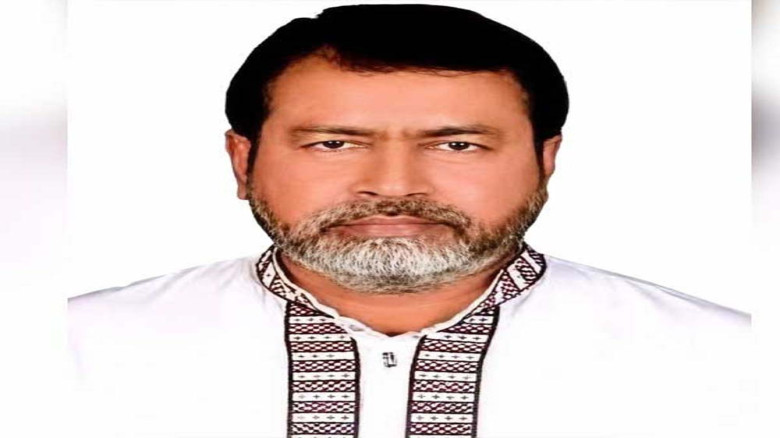 চাঁদা দিতে অস্বীকৃতি, ফল দোকান ভাঙচুরে বিএনপি নেতা আটক