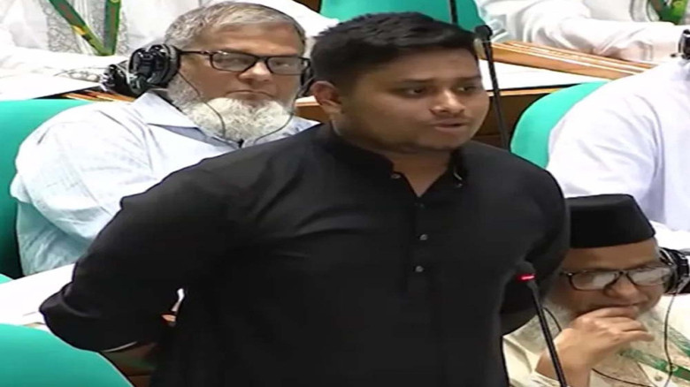 সংসদে সরকারকে সমালোচনার সুযোগ চান হাসনাত আব্দুল্লাহ