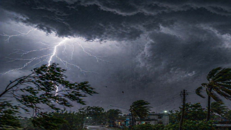 রাত ৯টার মধ্যে ১৬ জেলায় কালবৈশাখীর সম্ভাবনা