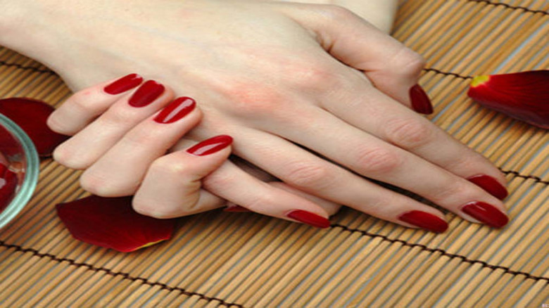 নখের যত্নে করণীয় ও বর্জনীয় বিষয়গুলো