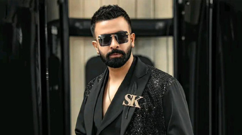 অতিরিক্ত পারিশ্রমিক বিতর্কে ‘প্রিন্স’—নতুন করে আলোচনায় শাকিব