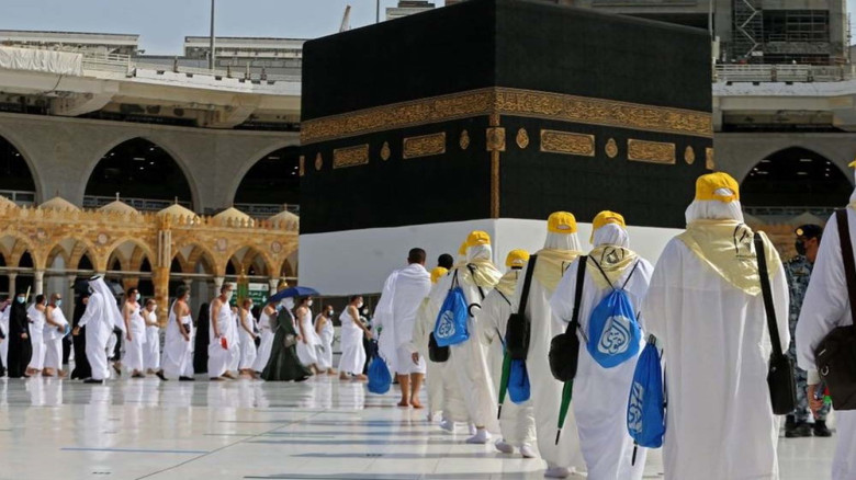 হজযাত্রার আগেই ঢাকায় প্রাণ গেল যাত্রীর