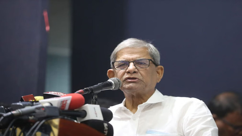 ভূগর্ভস্থ নয়, ভূ-উপরিস্থ পানির দিকে যেতে হবে: মির্জা ফখরুল