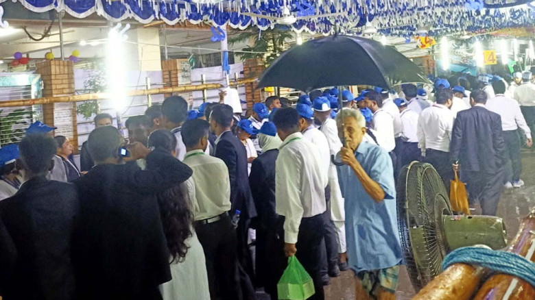 ঢাকা বার অ্যাসোসিয়েশনের নির্বাচনে ভোটগ্রহণ শুরু...