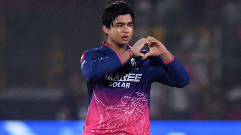 ১৫ বছরেই বিশ্বরেকর্ড, আলোচনার কেন্দ্র সূর্যবংশী