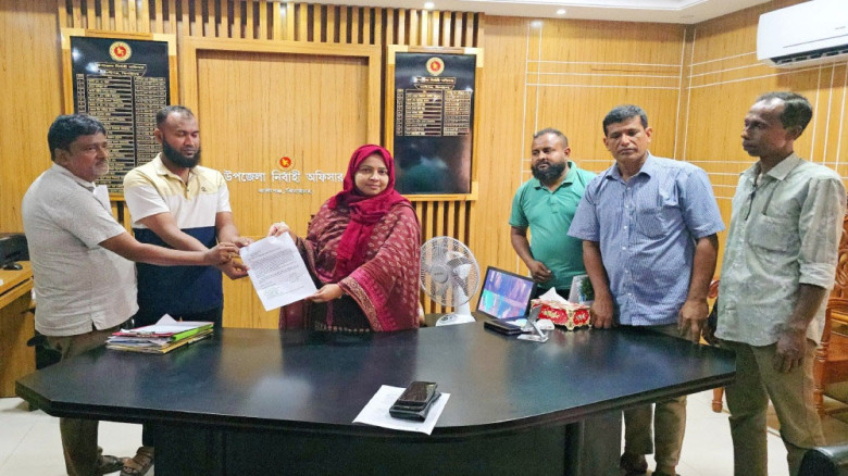 কালীগঞ্জে দলিল লেখক কল্যাণ ফান্ডের নামে চাঁদা দাবির অভিযোগ