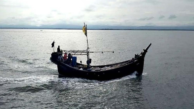 মাছ ধরতে গিয়ে আরাকান আর্মির হাতে ৭ জেলে আটক