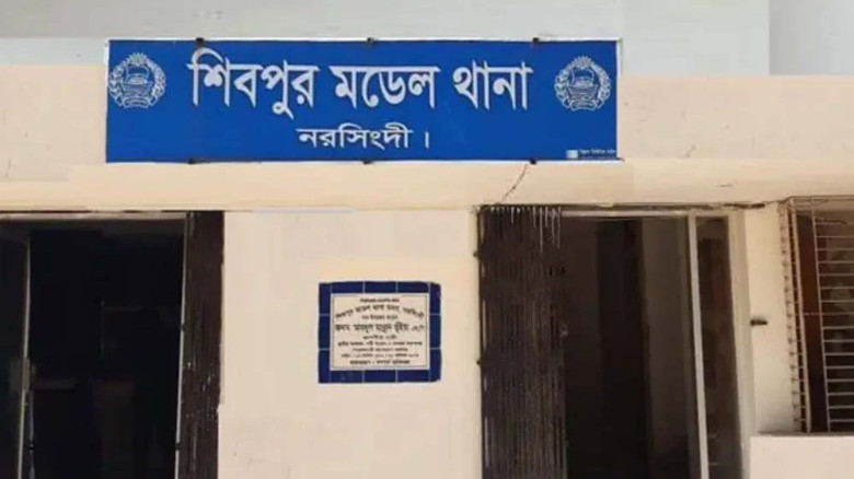 শিবপুরে রাস্তার পাশে মিলল এসএসসি পরীক্ষার খাতার বান্ডেল