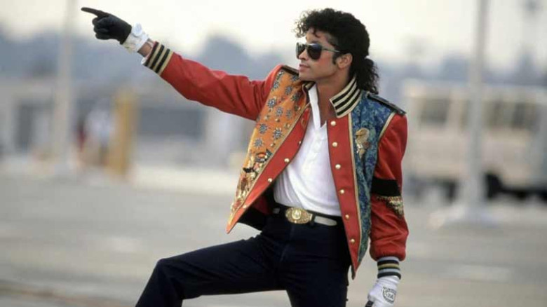 সিনেমায় মাইকেল জ্যাকসনের লুক ফুটিয়ে তুলতে ডিজাইনারের চ্যালেঞ