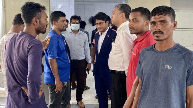 মালদ্বীপে দালালদের ফাঁদে বাংলাদেশি শ্রমিকরা, সতর্ক করল হাইকম