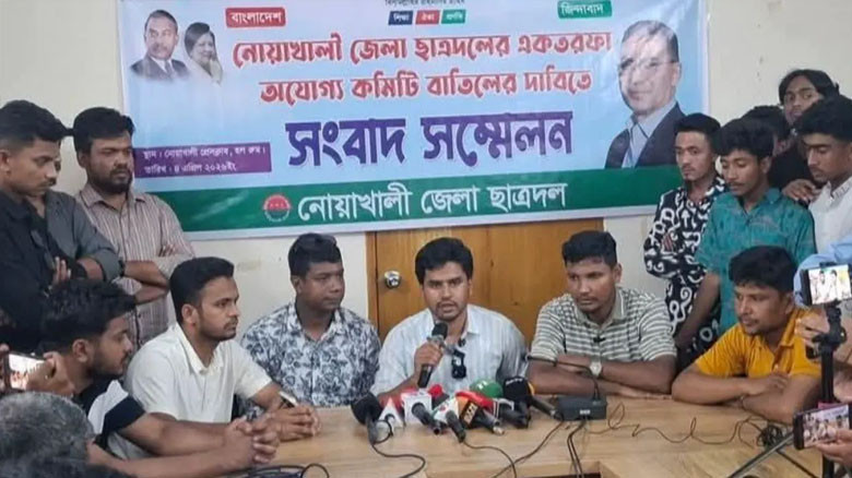 ছাত্রদলের সেক্রেটারি নাছিরকে অবাঞ্ছিত ঘোষণা, ১০ নেতার পদত্যা