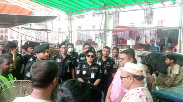 কোরবানির হাটে নিরাপত্তা জোরদার করেছে র‌্যাব-১০