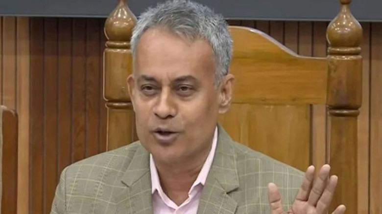 ট্রেনে নারীদের জন্য আলাদা কোচের পরিকল্পনা সরকারের