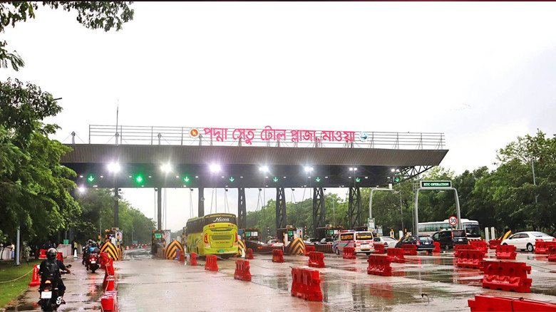 ঈদযাত্রায় পদ্মা সেতুতে যানবাহনের চাপ, টোল আদায় ৪ কোটি ৮০ লাখ