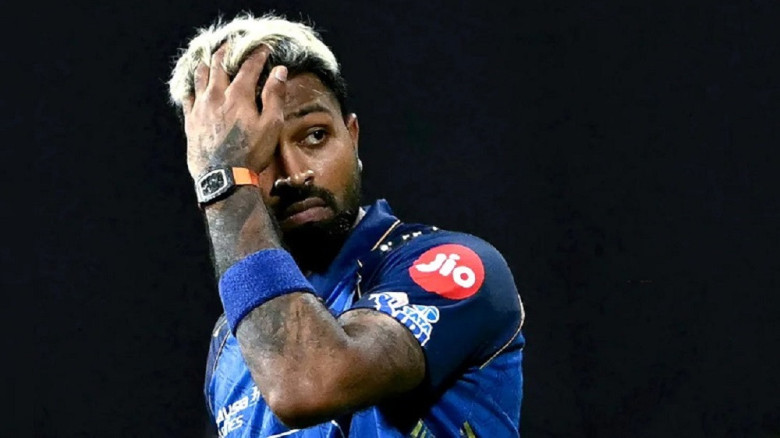 চাপ ও হতাশায় মুম্বাই ছাড়তে চান হার্দিক পান্ডিয়া: পিটিআই
