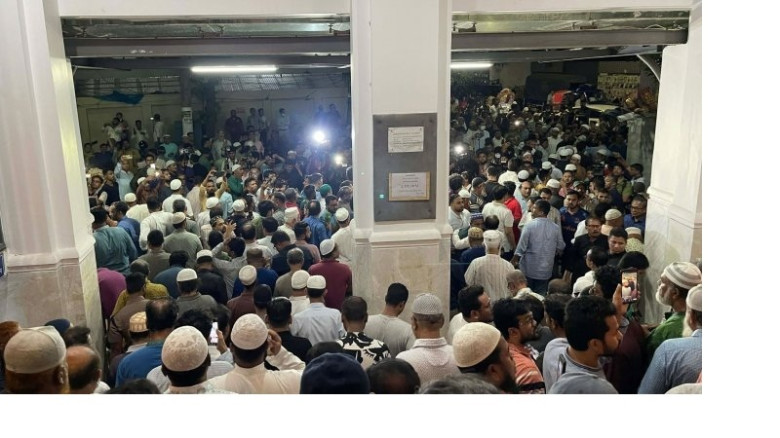 তোফায়েল আহমেদের জানাজায় ‘জয় বাংলা’ স্লোগান, প্রতিবাদে ভোলায় 