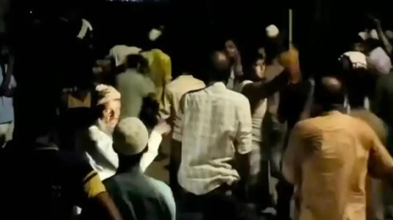 সালিশে ভিডিও ধারণকে কেন্দ্র করে সংঘর্ষ, আহত অন্তত ৫০