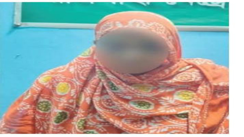 চন্দ্রিমায় মাদকবিরোধী অভিযানে ৪১ পিস ইয়াবাসহ নারী আটক