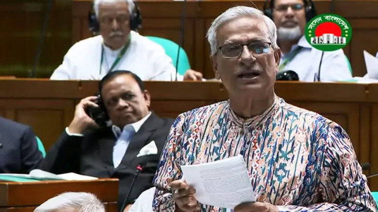 দেশে ভুয়া সাংবাদিকতা ও কার্ড বাণিজ্য নিয়ে সংসদে প্রশ্ন