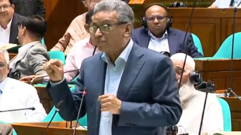 ১১ জুন বাজেট উপস্থাপন করবেন অর্থমন্ত্রী আমির খসরু