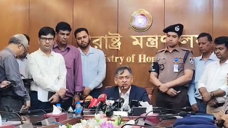 বিগত বছরের তুলনায় দেশে অপরাধ কমেছে, দাবি স্বরাষ্ট্রমন্ত্রীর