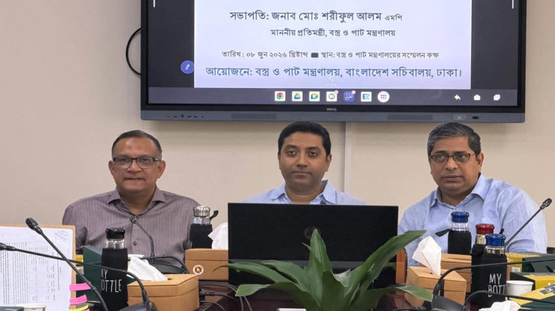 প্রাথমিকের ১ কোটির বেশি শিক্ষার্থীকে ইউনিফর্ম-জুতা-ব্যাগ দেব