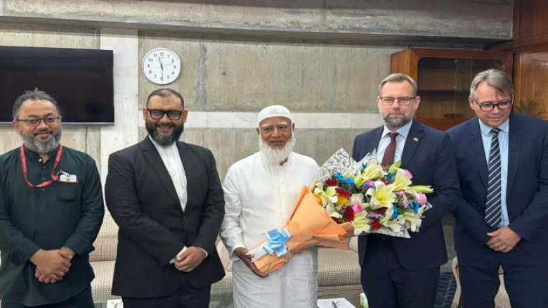 সংসদে ডেনমার্কের রাষ্ট্রদূতের সঙ্গে জামায়াত আমিরের বৈঠক