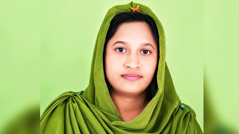ভাইরাল ভিডিও ও অনিয়মের অভিযোগে দায়িত্ব হারালেন প্যানেল চেয়ার