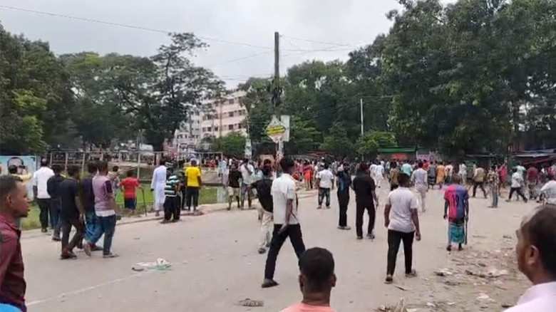 লাগেজ হাড়ানোকে কেন্দ্র করে,  ব্রাহ্মণবাড়িয়ায় দুই গ্রামবাসী