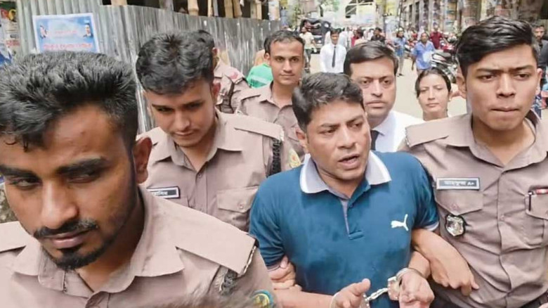 জুলাই আন্দোলন হামলা মামলা: লালবাগের সাবেক কাউন্সিলর মানিক আব