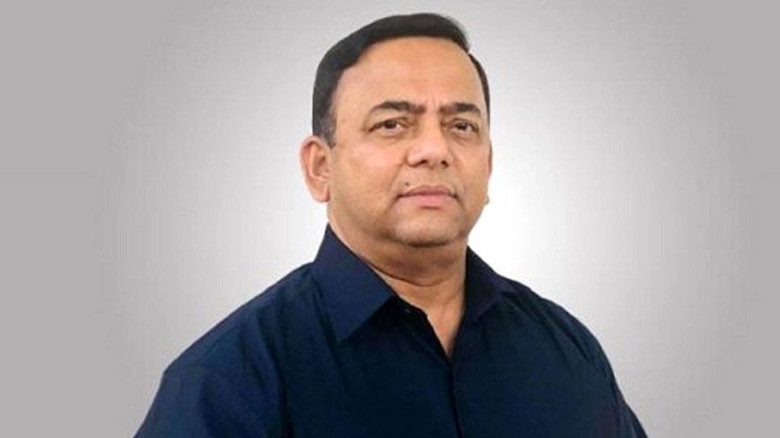 বেনজীরকে শপিং মল থেকে আটক করার দাবি, প্রত্যর্পণ প্রক্রিয়া নি