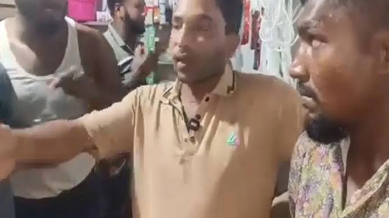 চাঁদাবাজির অভিযোগে গণপিটুনি, পদ হারালেন দুই বিএনপি নেতা