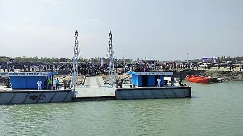যাত্রীদের যৌন হয়রানির অভিযোগে ফেরিঘাট শুল্কপ্রহরী বরখাস্ত