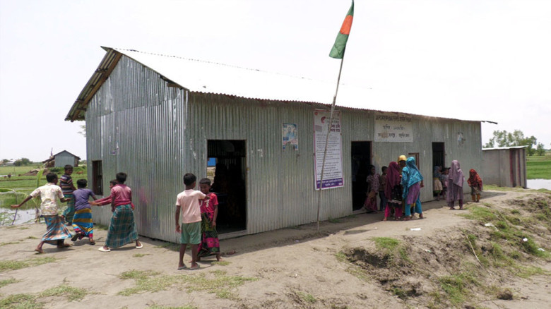 বিদ্যালয় আছে, নেই শিক্ষা: শিক্ষক সংকটে ভোলার চরাঞ্চলের শত শত