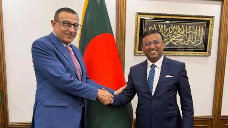 পররাষ্ট্র উপদেষ্টার সঙ্গে ফিলিস্তিন রাষ্ট্রদূতের সাক্ষাৎ