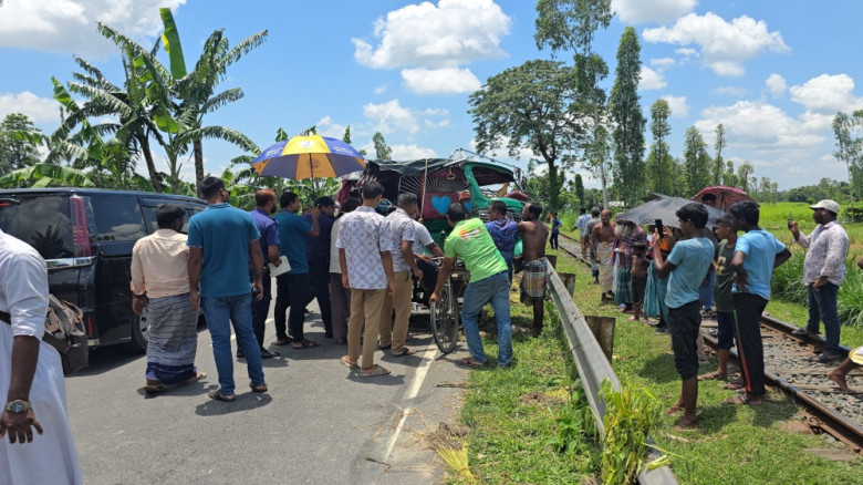 কুড়িগ্রামে ট্রাক-সিএনজি মুখোমুখি সংঘর্ষে নিহত ১, আহত ৪