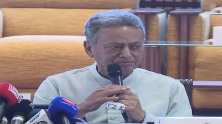 সরকারি সেবা ঘরে পৌঁছে দিতে প্রযুক্তির ব্যবহার বাড়ানোর নির্দে